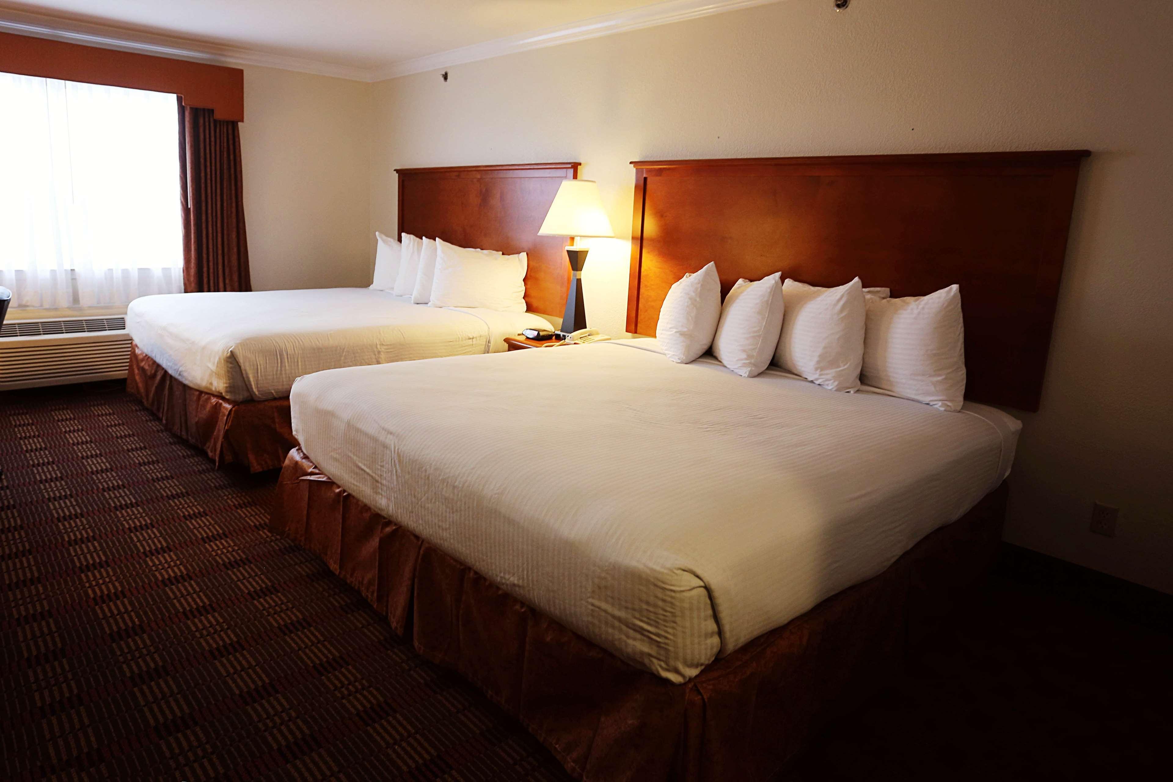 Best Western Club House Inn & Suites Mineral Wells Exterior photo