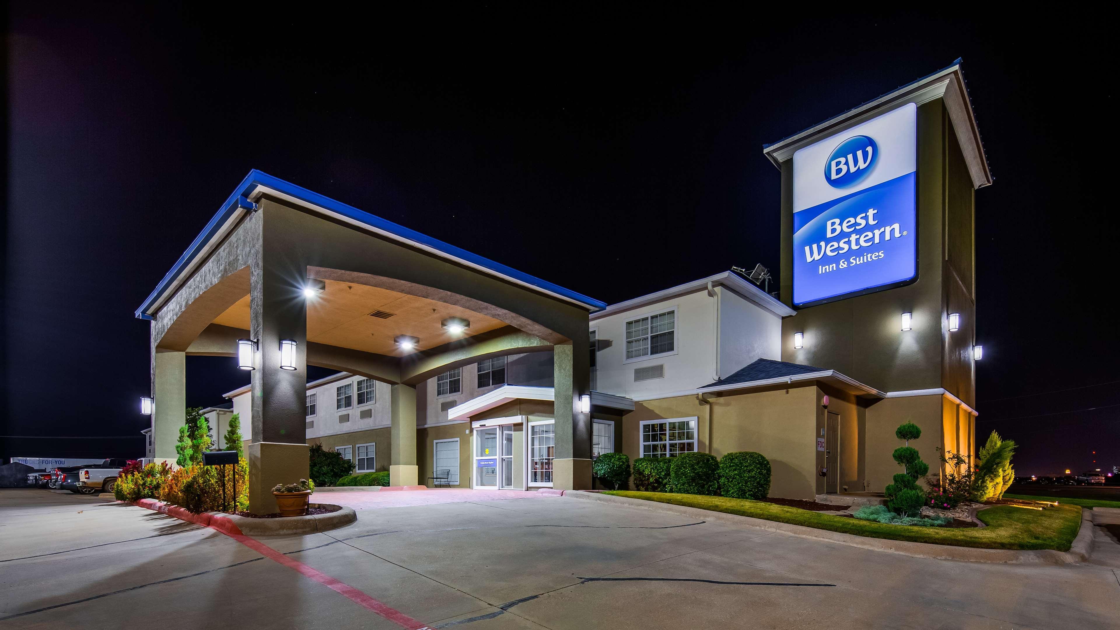 Best Western Club House Inn & Suites Mineral Wells Exterior photo