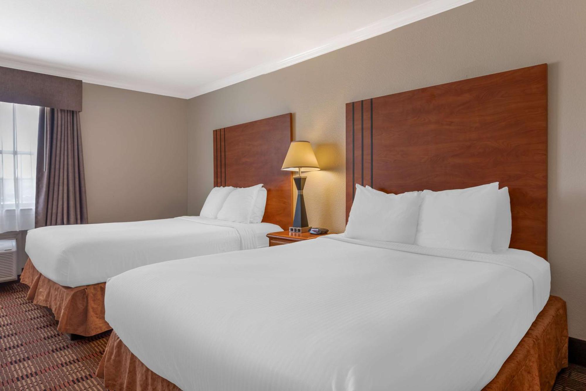 Best Western Club House Inn & Suites Mineral Wells Exterior photo